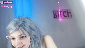 lilly_pilly busty bitch massages her pussy and nipples