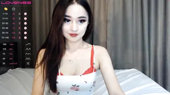 kiki_ilove naughty bitch delivers orgasm sex toys