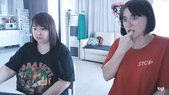 ann_mikky sweet doll fingering pussy