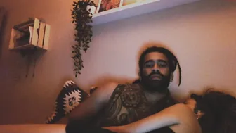 tantraturiya Restless girl