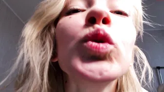 love_me21 openwork babe masturbates cap