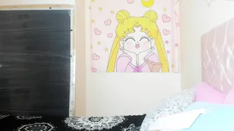 sabrina_geek a doll gently masturbates the cap