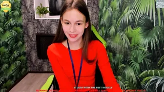 shy__mia busty courage rides a dildo