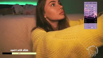 princess_unicorn impressive babe plays her vagina with sex toy