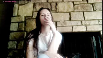 brookesawyer captivating dancing in a skirt and undressing