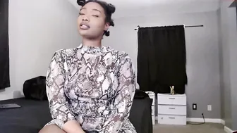 amyknightington chick eagerly absorbs dildo