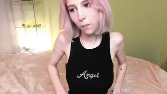 tiny_liana skinny beauty pulls pussy