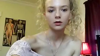 imveenus busty bitch massages her pussy and nipples
