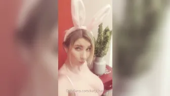 katy hartlova cute brunette with natural tits chatting in fries