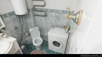 angel ts busty babe fucks herself in her pussy