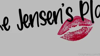 thejensensplay adult skin masturbates with fingers