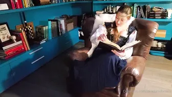 akadanidaniels sucking dick and jerking off on camera showing her little holes