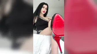 Mistress Karina Skinny slut