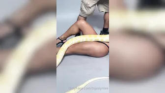Jaslyn Lee aka tsjaslynlee teasing