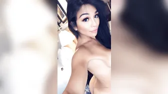 Jaslyn Lee aka tsjaslynlee Olesya in a chair demonstrates a rich pussy masturbation