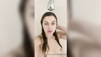 AlexiaXRae cute girls masturbate pussy