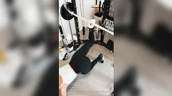 leolulu_xxx Black haired bitch