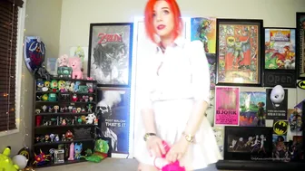 thegoldengoddes Pregnant chick