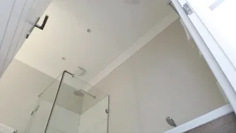 Liglee sweet chick masturbates with sex toys