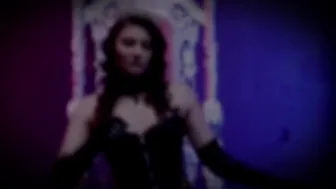 Ellie Idol ardent devil masturbates cunt