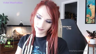 Violet Weatherbee bright slut fucks pussy