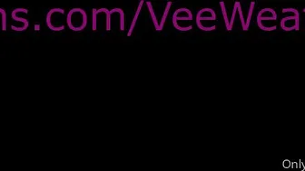 Violet Weatherbee profure