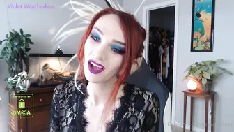 Violet Weatherbee sweet masturbating