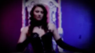 Ellie Idol beautiful chick fucked with sex toys