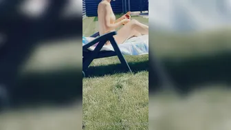 Lilu Moon submissive chick makes suction