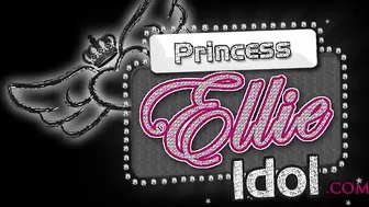 Ellie Idol courtesan takes off her tights