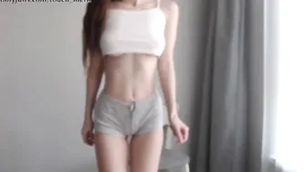 touch_me111 busty chick talks in french