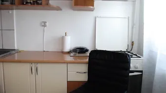 hotass01 busty maiden posing in stockings