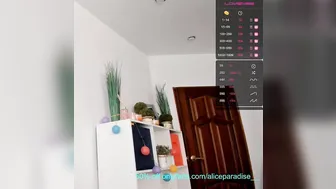 _timeless_paradox puts his fingers in the ass