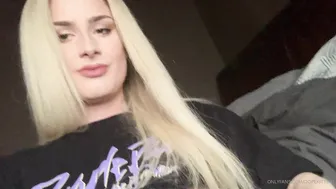 Dopekitt3n aka Dopekitt3n1 onlyfans Stunning kurva