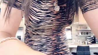 Felicity Greens onlyfans graceful dancing with girlfriend