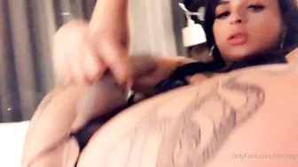 Felicity Greens onlyfans busty blonde caresses her private e charm in private e