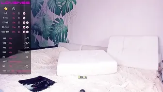 mrsmeoow naughty female shows big tits