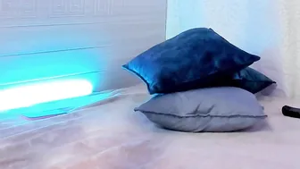 blue_lag00n cute baby fucks herself with black dildo fingers