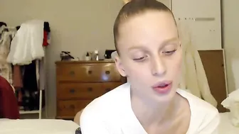 ellaa91 Tender bitch sucks dick