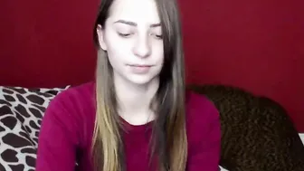 cute_lilme Cute babe caresses shaved cunt