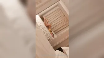 mayakayagaia aka dollylolita hurricane devil furiously cums in pose with crustaceans