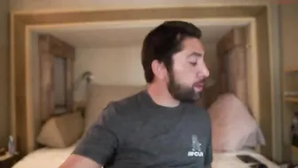 donzo808 masturbating and playing with her pussy