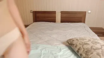 elzadillen cute slut masturbates with a vibrator