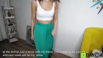 din_star busty babe massages pussy