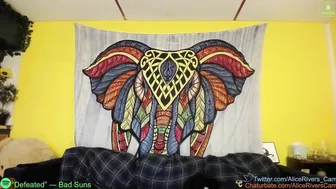 aliceriverscam blissful female fucks pussy with phallus