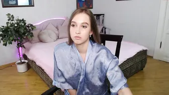 _stellaaa_ petite slut masturbates with her fingers