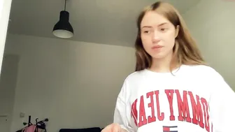 strawberryjamx bitch with huge booty caresses hairy cunt