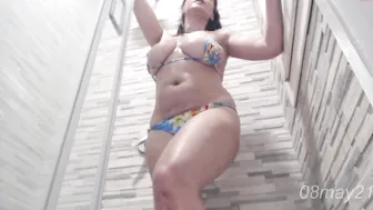 imoan_uen_suk impressive wench effectively jerks her cap