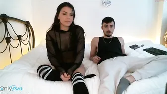 qualityduo luxurious bitch fucks pussy with phallus