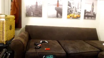 realcanadiancowboy a nice babe kneads her cunt